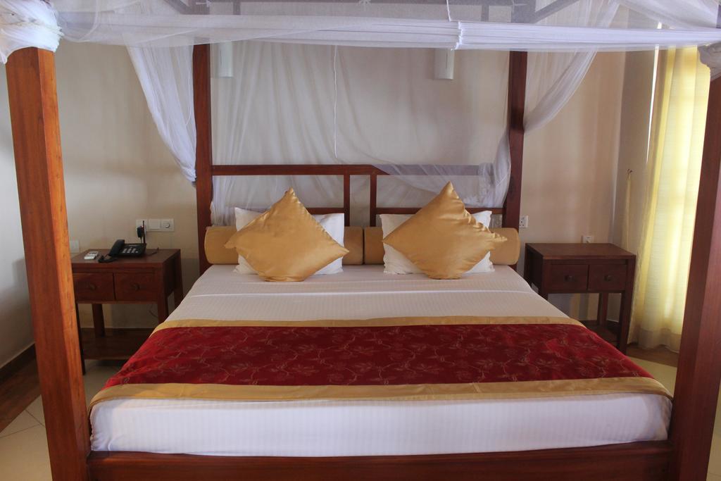 Warahena Beach Hotel Bentota Zewnętrze zdjęcie