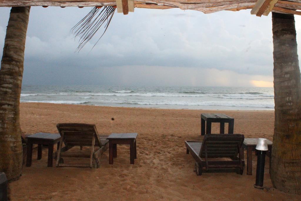 Warahena Beach Hotel Bentota Zewnętrze zdjęcie