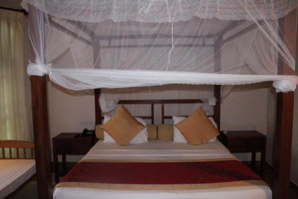 Warahena Beach Hotel Bentota Zewnętrze zdjęcie