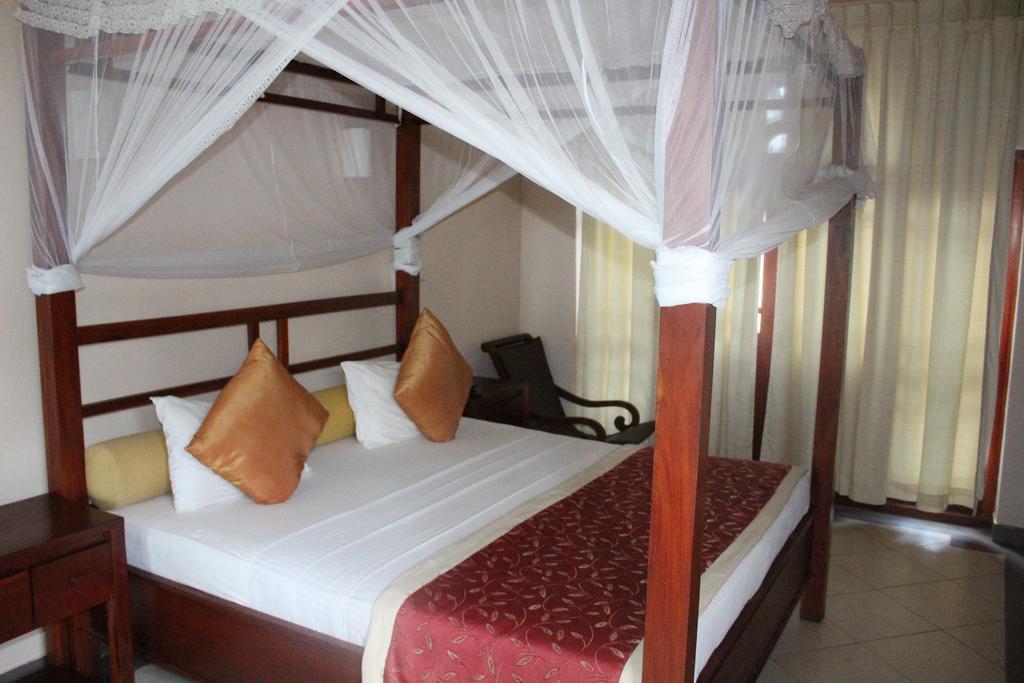 Warahena Beach Hotel Bentota Zewnętrze zdjęcie