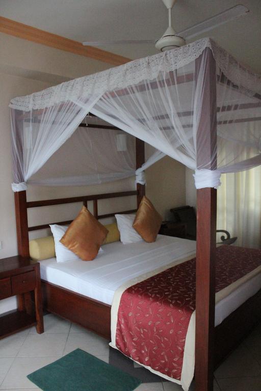 Warahena Beach Hotel Bentota Zewnętrze zdjęcie
